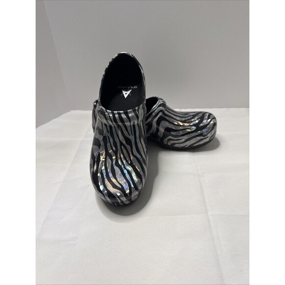 Anywhere Clogs Women’s Slip-On Slip Resistant Size 9 - Picture 4 of 9